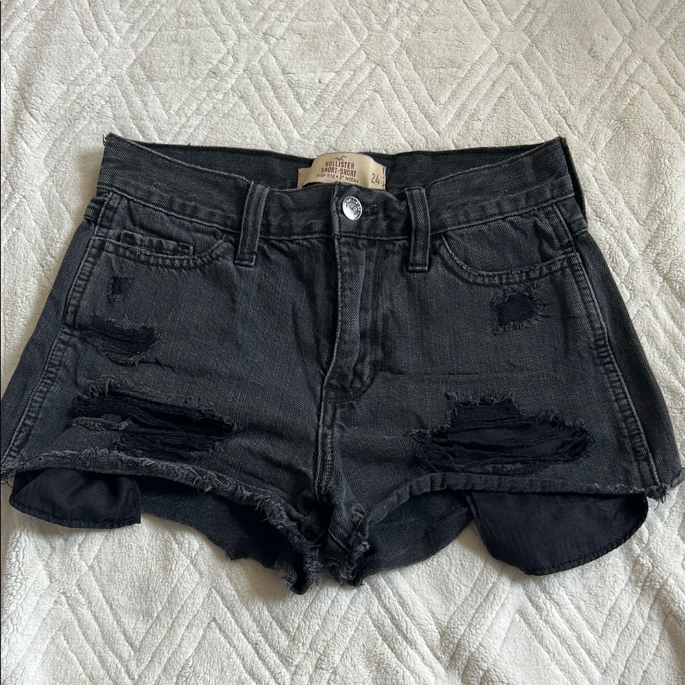 Hollister Short-Short High Rise Distressed Black Denim Shorts